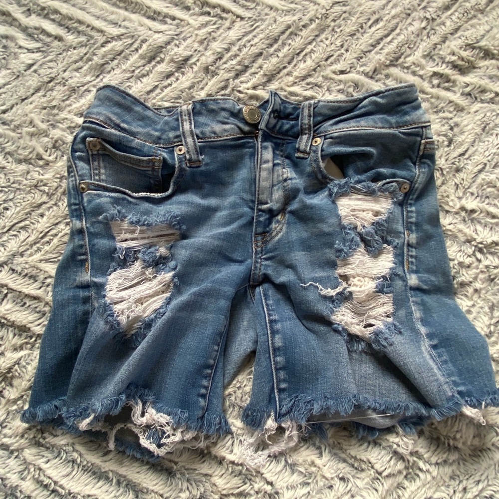 American Eagle Mid Shorts